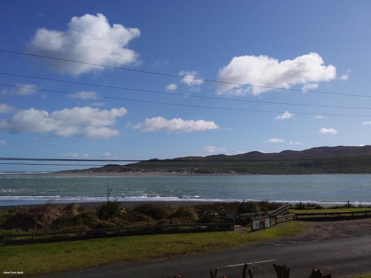 Karoro The Front Bach With Views To For! *